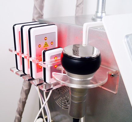 Verticale Cavitatierf Machine 4 in 1 Vette van de Laser Beste Lipo van Verminderings Koude Cryo de Cavitatiemachine